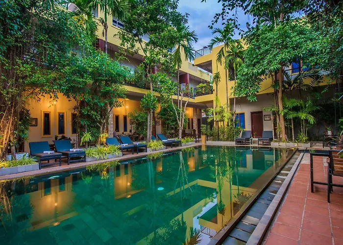 Samnak Lounge Hotel