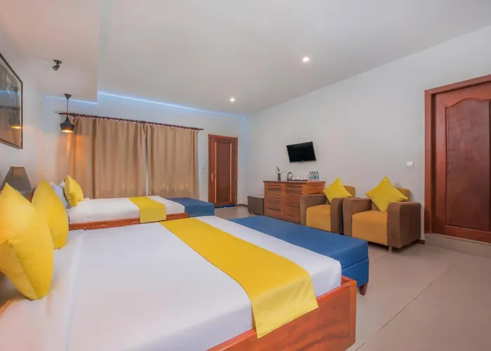 Samnak Lounge Hotel 4*