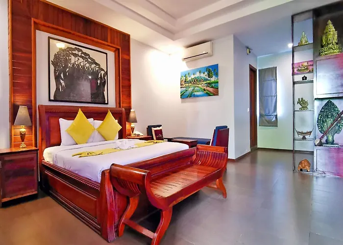 Samnak Lounge Hotel 4*