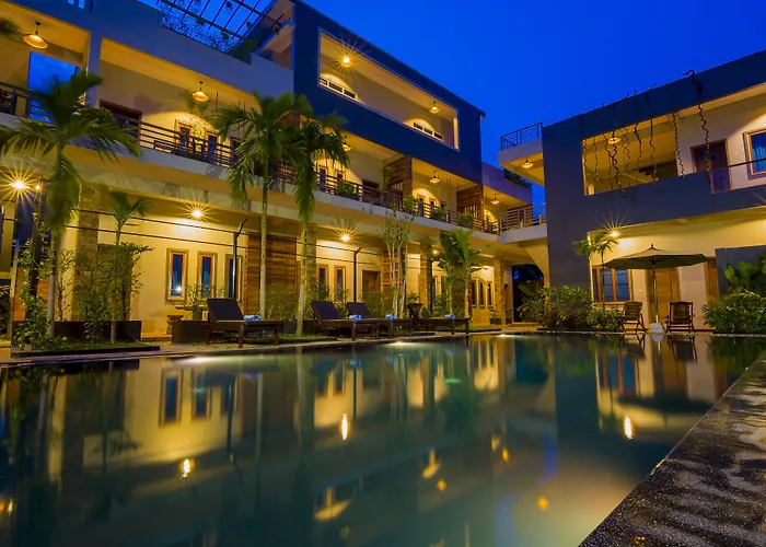 Samnak Lounge Hotel 4*