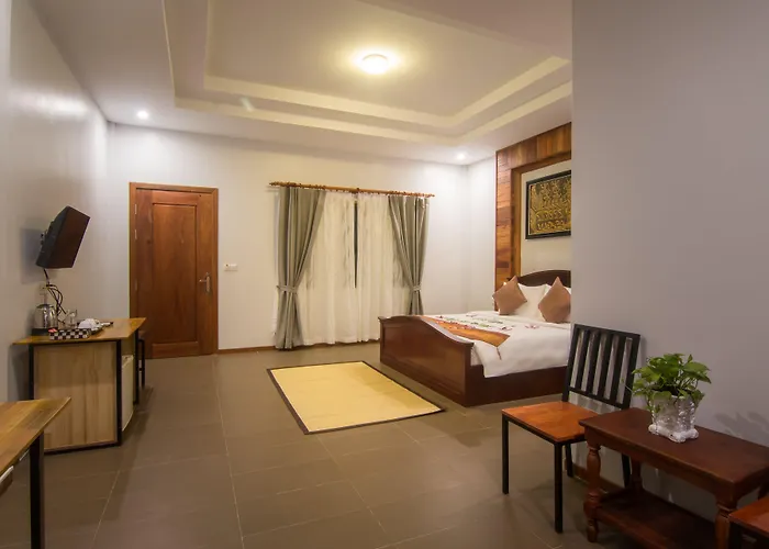 Samnak Lounge Hotel