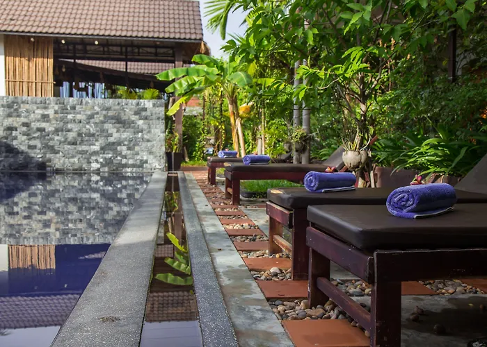 Samnak Lounge 4*
