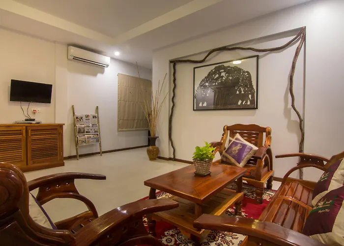 Samnak Lounge Hotel