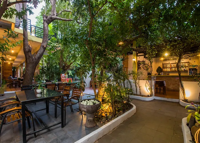 Samnak Lounge