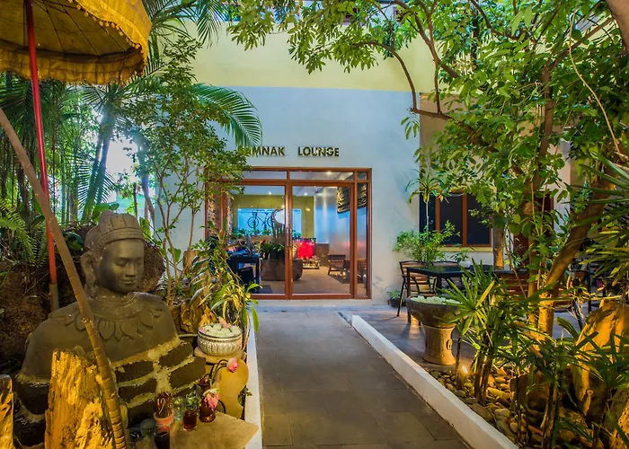 Samnak Lounge 4*